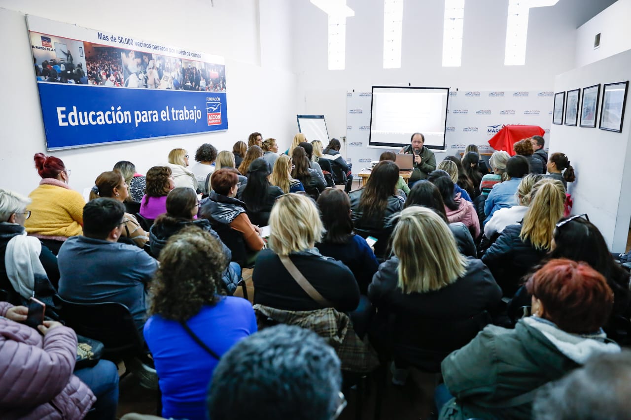 Cursos gratuitos de Acción Marplatense: «La capacitación para el trabajo abre oportunidades para los marplatenses»