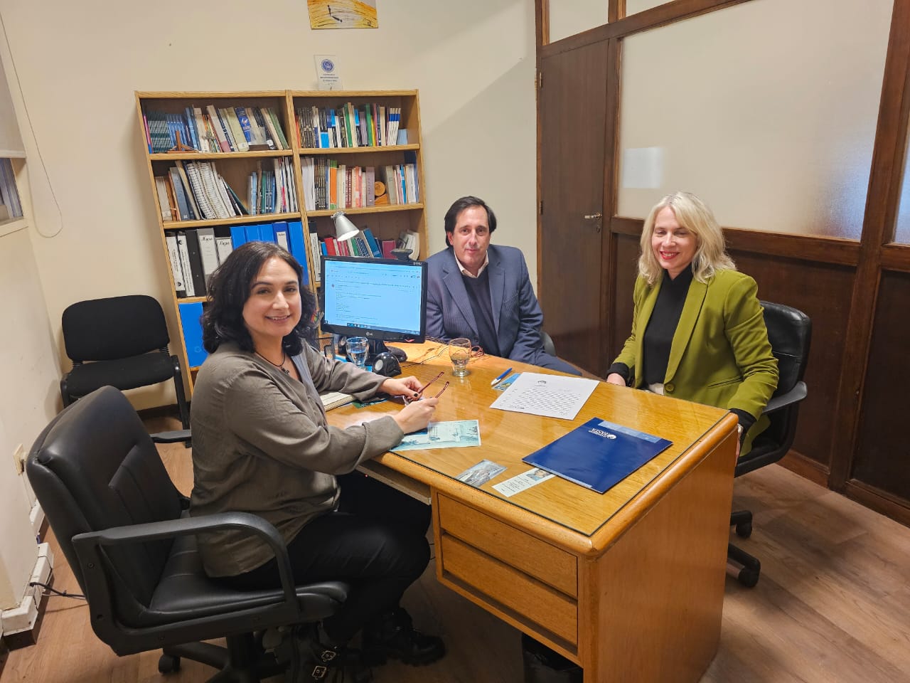 LA UNIVERSIDAD FASTA FIRMÓ UN CONVENIO CON LA ASOCIACIÓN GREMIAL DE ABOGADOS DEL ESTADO (AGAE) 