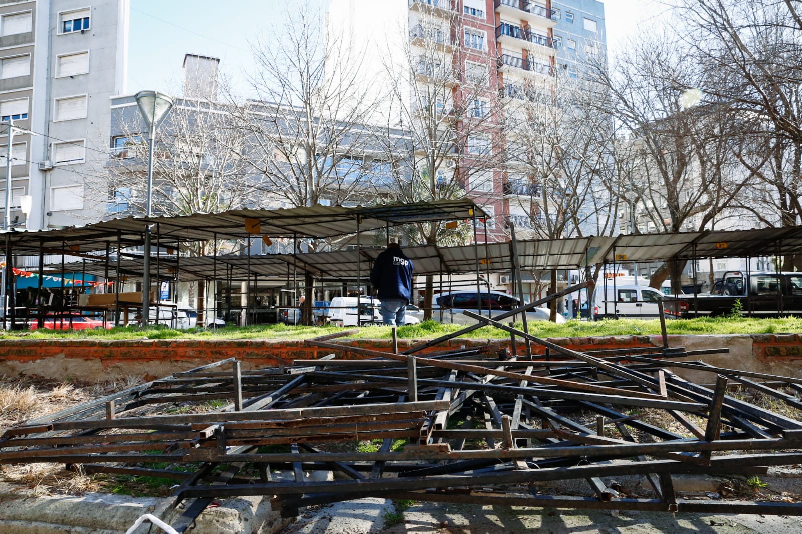 Eva Ayala: “Tienen baches hasta en la peatonal, basura en la Plaza San Martín, pero dicen que atacando a los artesanos van a mejorar el espacio público”