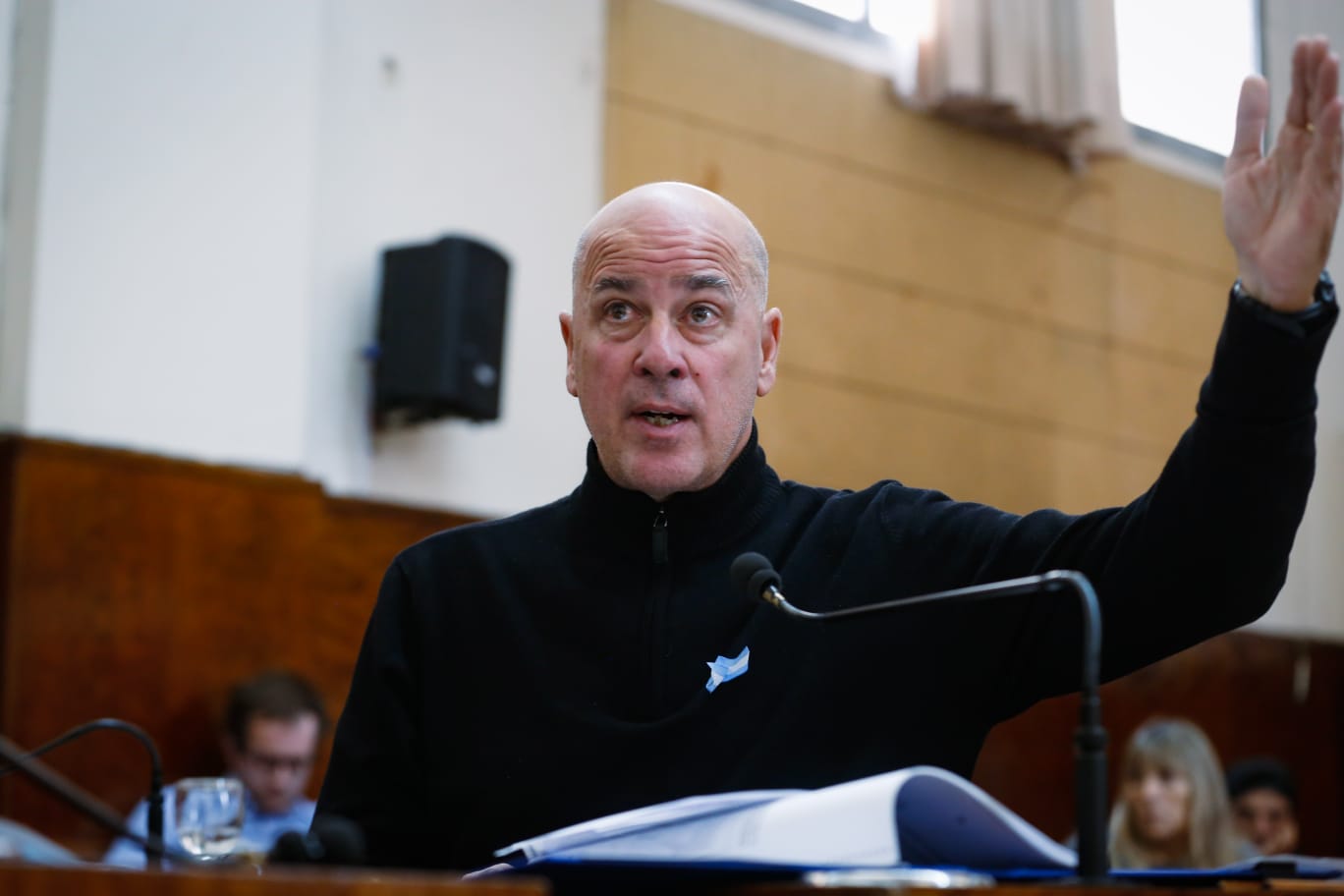 Como hizo Villa Gesell: “El intendente tiene que bajar el boleto de colectivo”