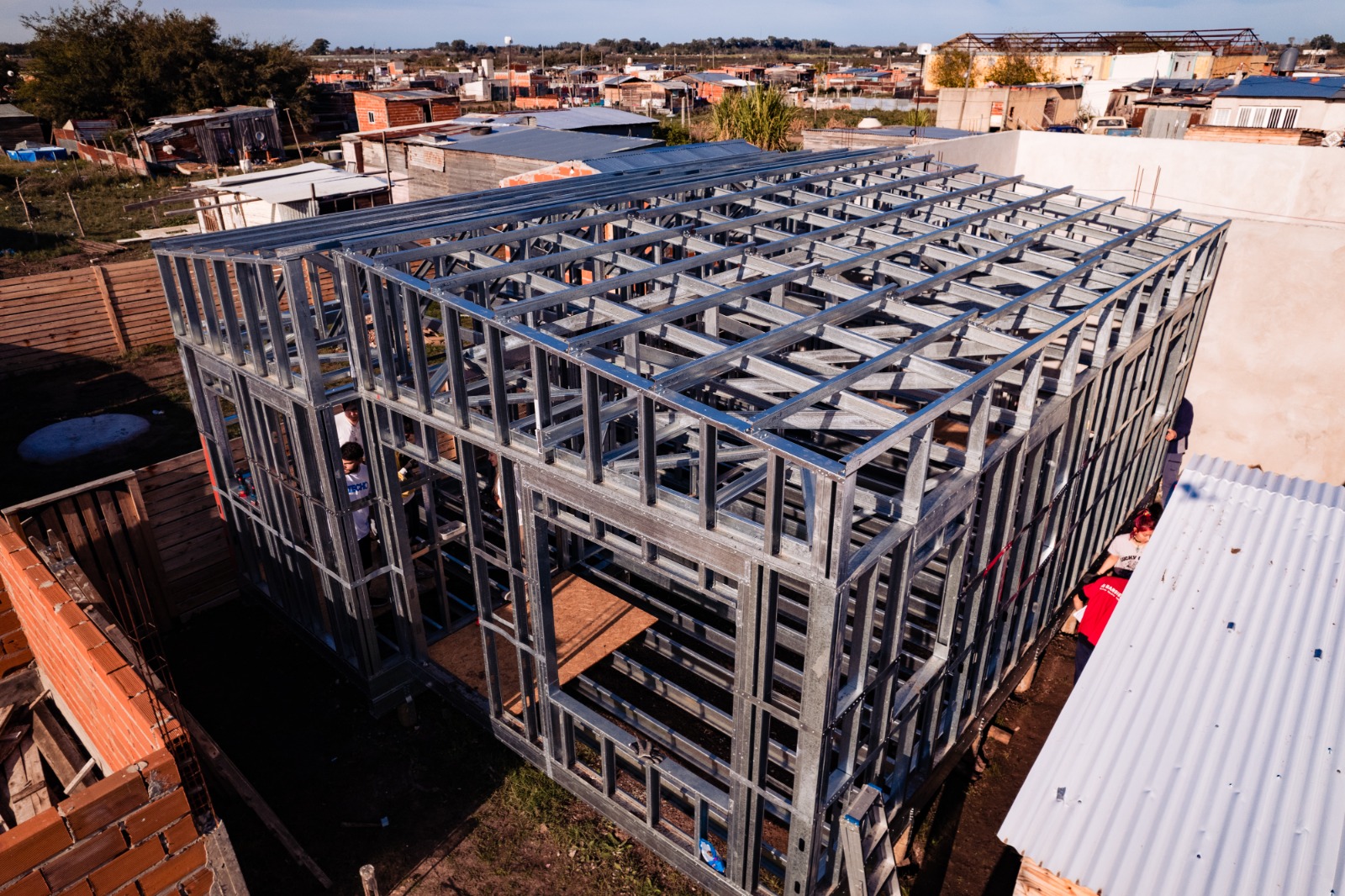 Curso gratuito de montaje de estructuras de steel frame